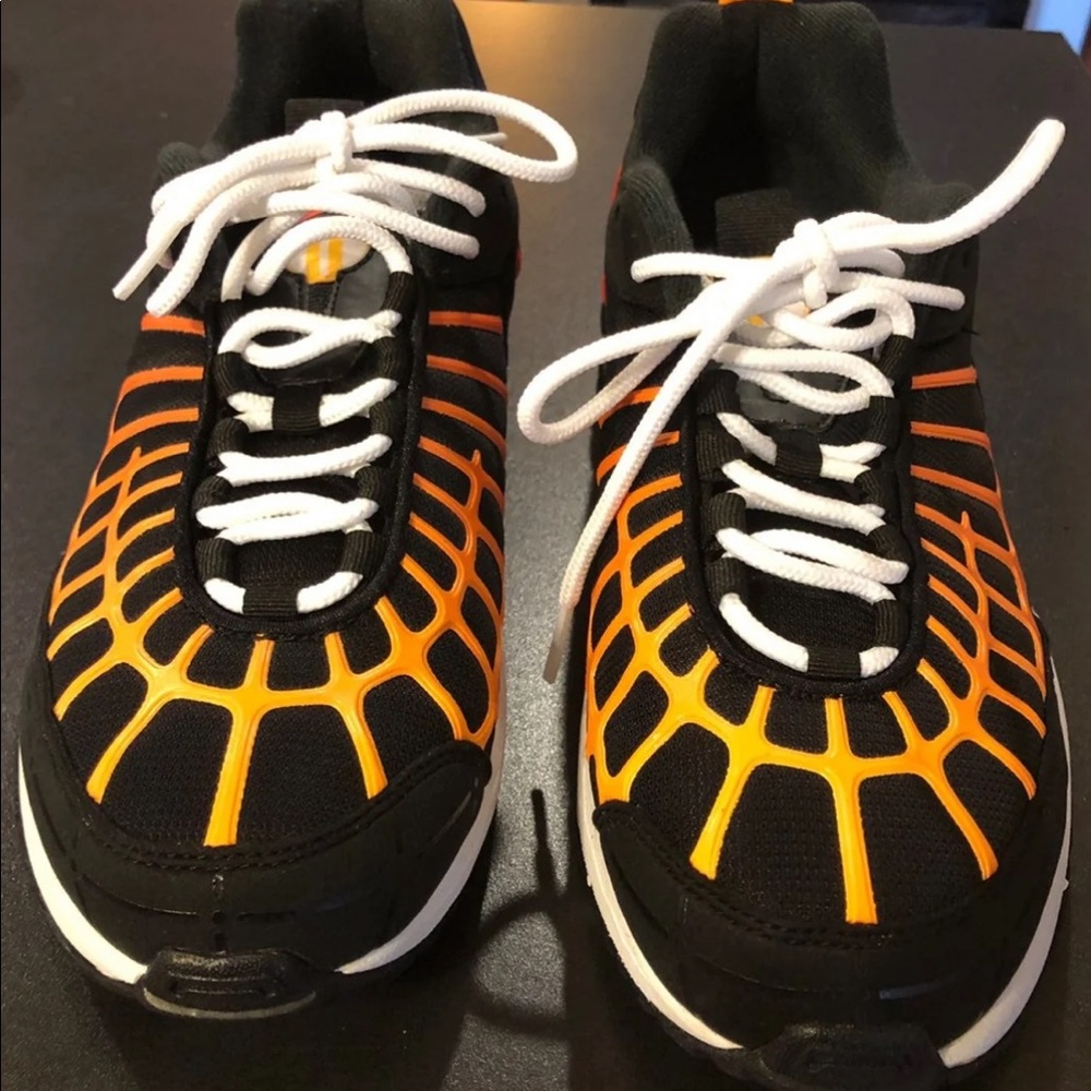 NIKE AIR MAX 120 BLACK/ORANGE 10